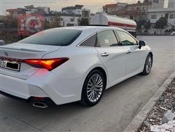 تويوتا أفالون